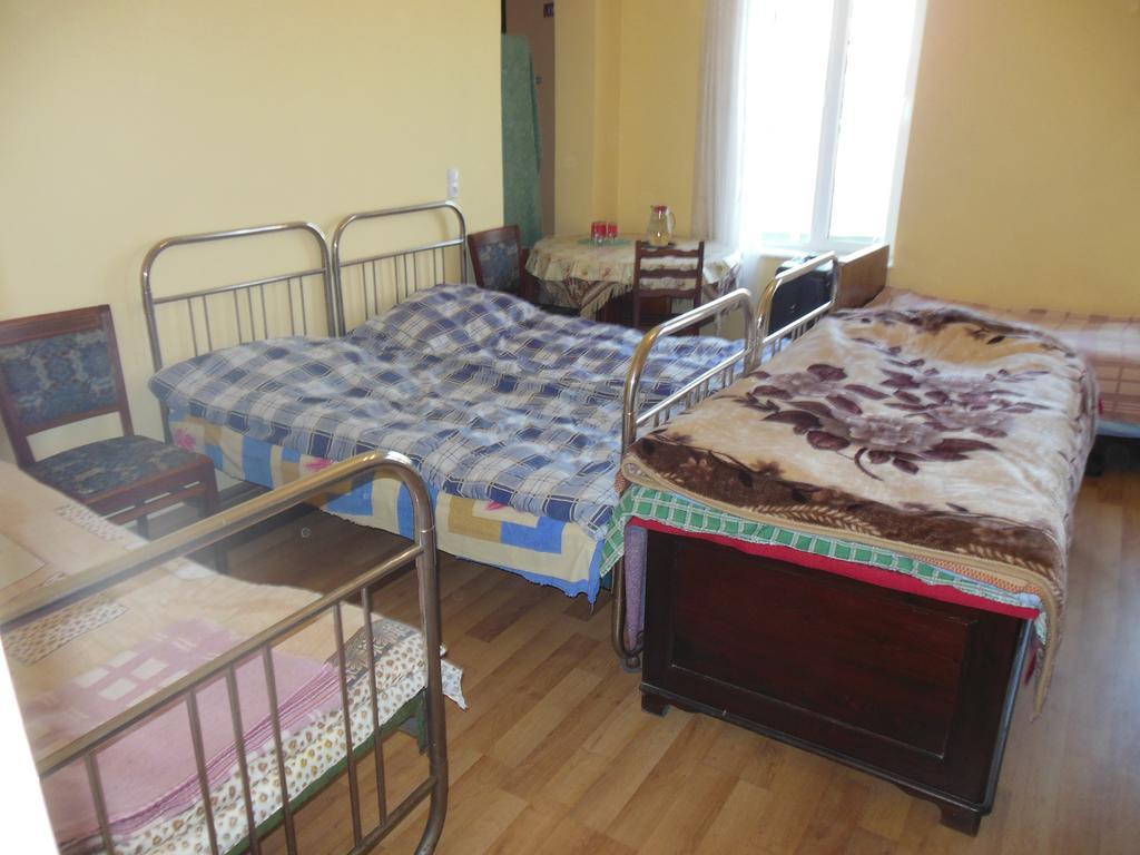 Medico And Suliko Guest House Kutaisi Pokoj fotografie